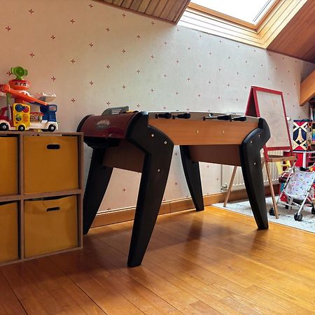 Commes Le So Art, Grande Maison 4 Chambres, Terrain De Petanque, Grand Jardin Clos, Flipper, Babyfoot, Jeux Arcade, Ping Pong,1 Km Mer, Proche Golf, Port En Bessin, Bayeux Et Plages Du Debarquement, Adaptee Enfants מראה חיצוני תמונה