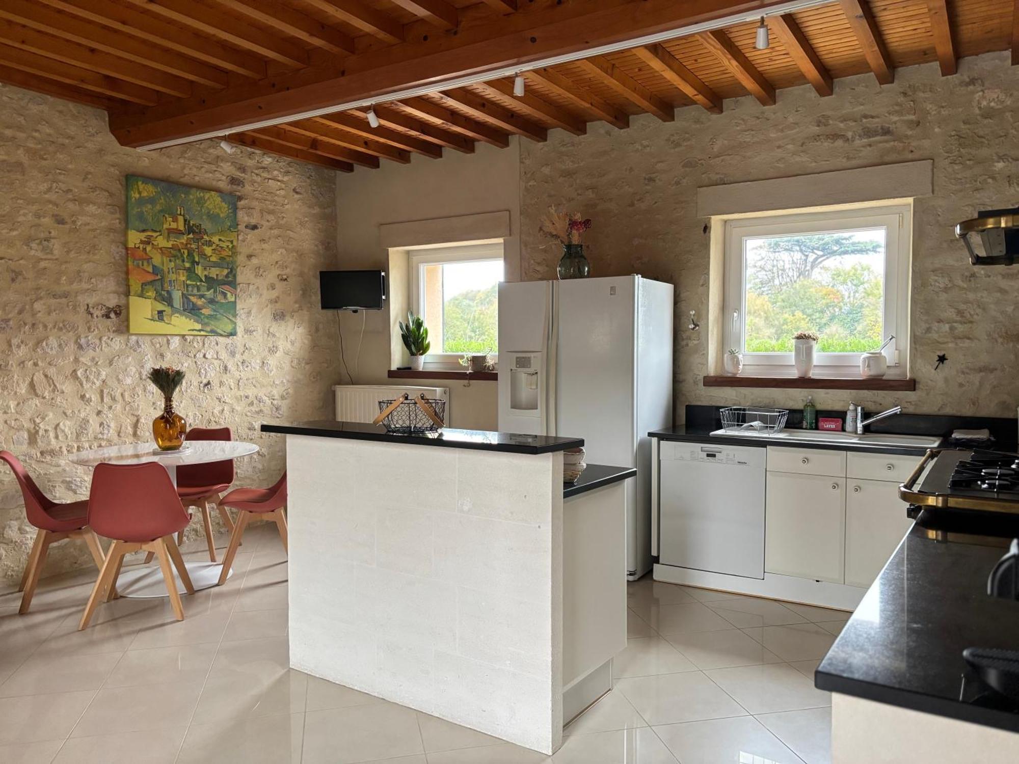 Commes Le So Art, Grande Maison 4 Chambres, Terrain De Petanque, Grand Jardin Clos, Flipper, Babyfoot, Jeux Arcade, Ping Pong,1 Km Mer, Proche Golf, Port En Bessin, Bayeux Et Plages Du Debarquement, Adaptee Enfants מראה חיצוני תמונה