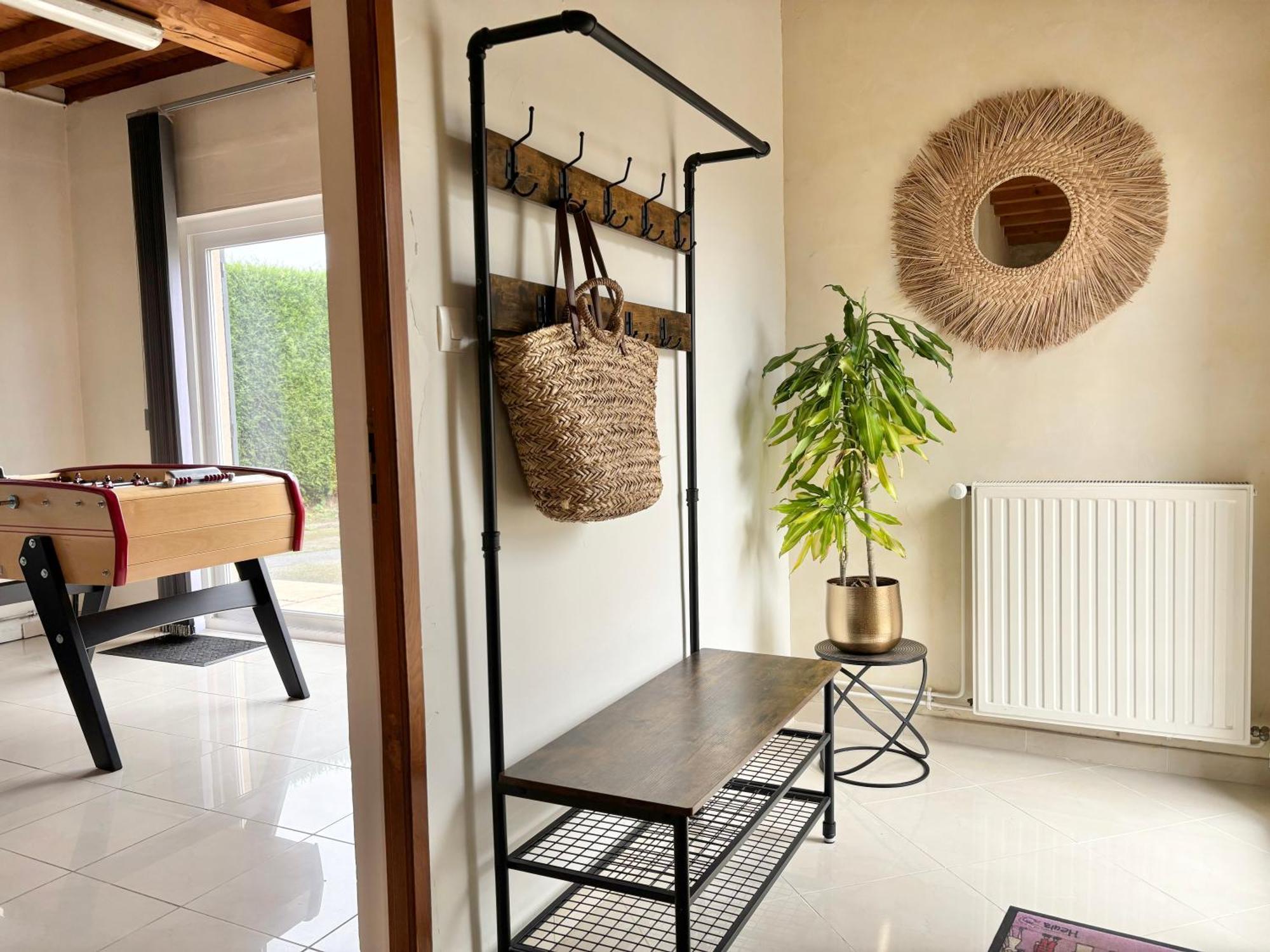 Commes Le So Art, Grande Maison 4 Chambres, Terrain De Petanque, Grand Jardin Clos, Flipper, Babyfoot, Jeux Arcade, Ping Pong,1 Km Mer, Proche Golf, Port En Bessin, Bayeux Et Plages Du Debarquement, Adaptee Enfants מראה חיצוני תמונה