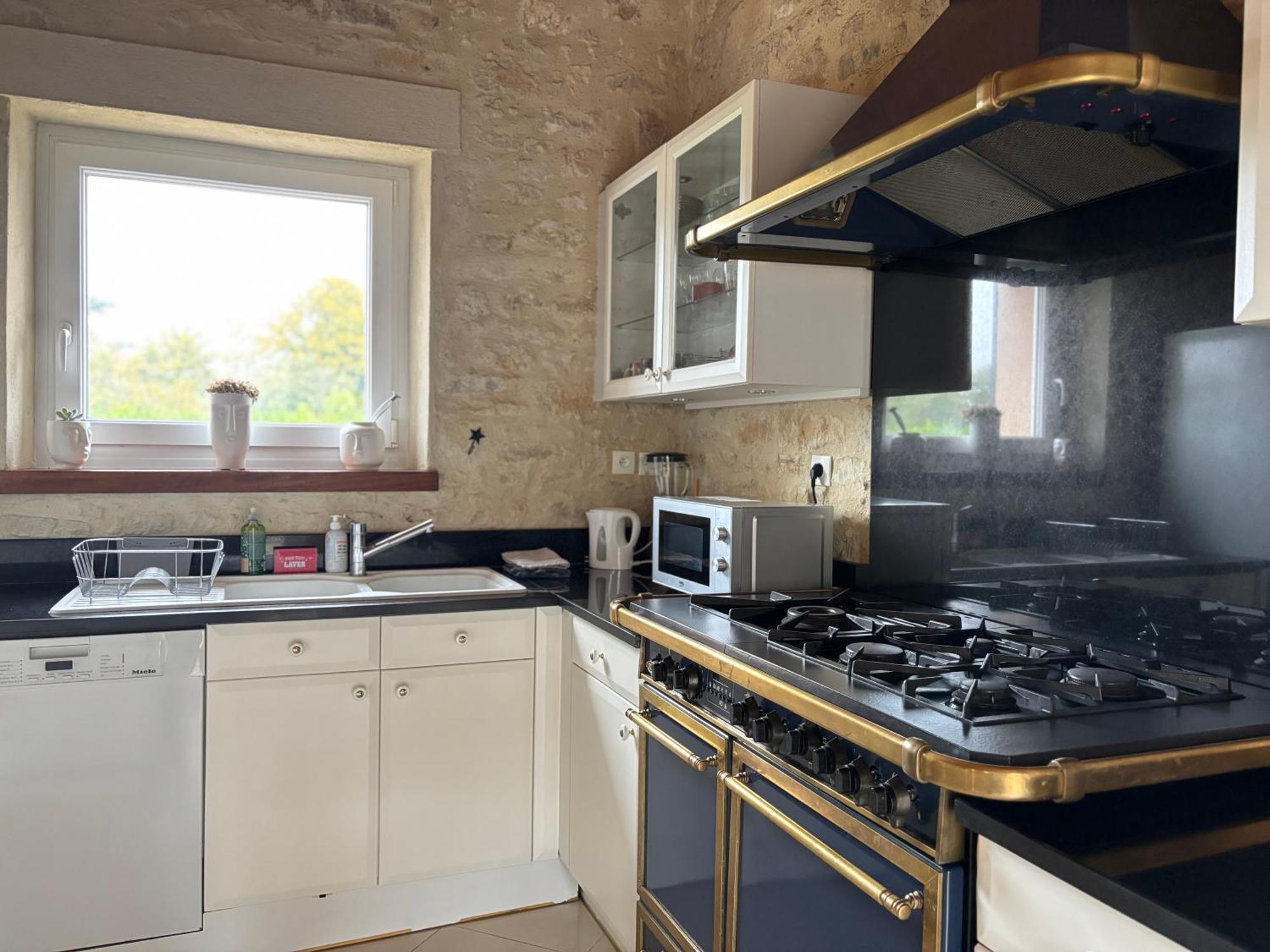 Commes Le So Art, Grande Maison 4 Chambres, Terrain De Petanque, Grand Jardin Clos, Flipper, Babyfoot, Jeux Arcade, Ping Pong,1 Km Mer, Proche Golf, Port En Bessin, Bayeux Et Plages Du Debarquement, Adaptee Enfants מראה חיצוני תמונה