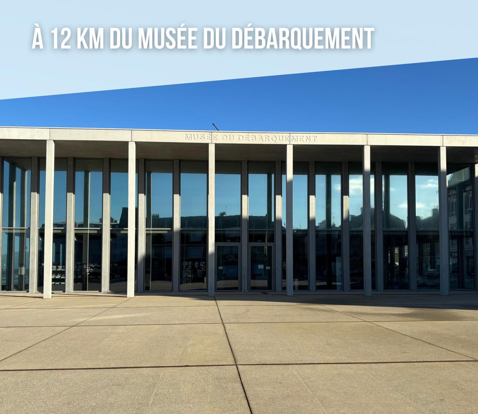 Commes Le So Art, Grande Maison 4 Chambres, Terrain De Petanque, Grand Jardin Clos, Flipper, Babyfoot, Jeux Arcade, Ping Pong,1 Km Mer, Proche Golf, Port En Bessin, Bayeux Et Plages Du Debarquement, Adaptee Enfants מראה חיצוני תמונה